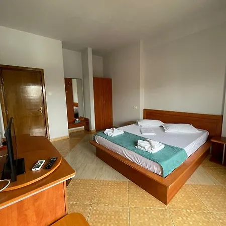 Senator 1 招待所 3*